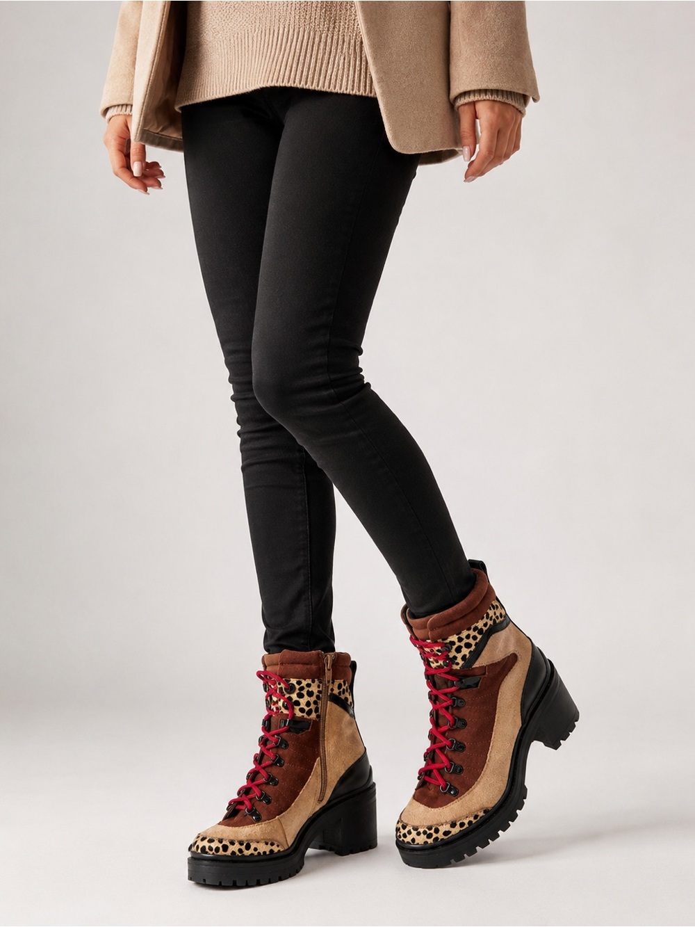 Gianni Bini Leopard Suede Lace Up Chunky Heel Boots Size 6M